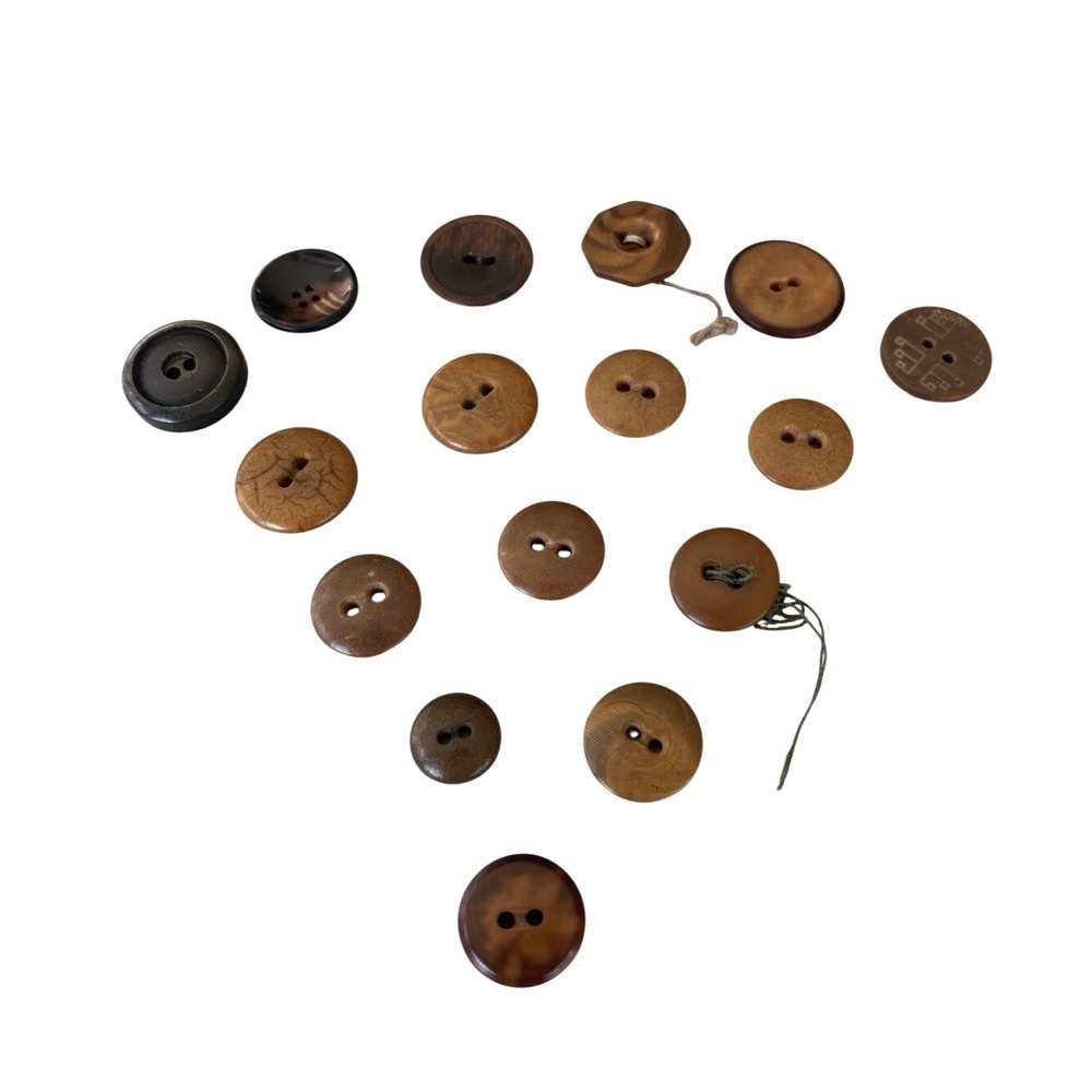 Vintage Bakelite Casein 16PC Button‎ Lot 30's 40s Carved Etched Rare Find Sewing
